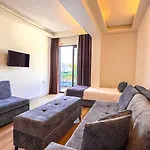 Otel çınar Butik